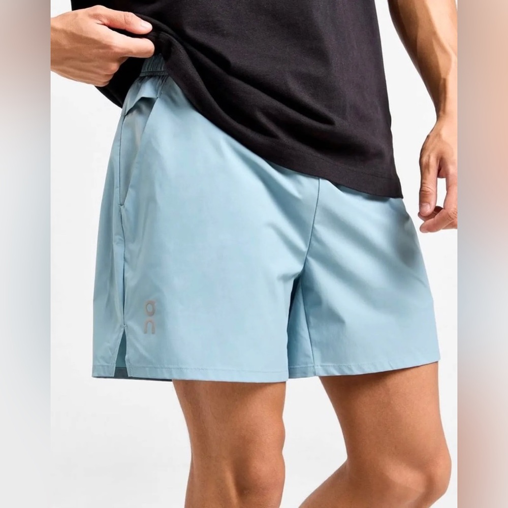 On Running Essential Shorts Men’s Medium Blue Lightweight Athletic Shorts